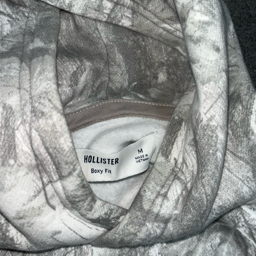 Hollister Camo Hoodies White and Green Bundle - Picture 3 of 9